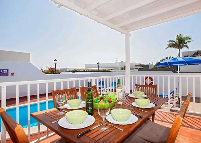 Dolores * بويرتو ذيل كارمين