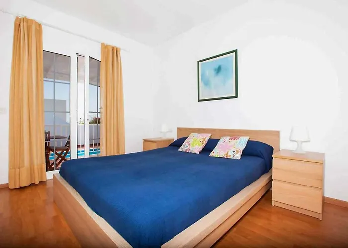 Dolores Villa Puerto del Carmen (Lanzarote)